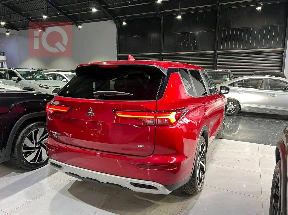 ميتسوبيشي اوتلاندر